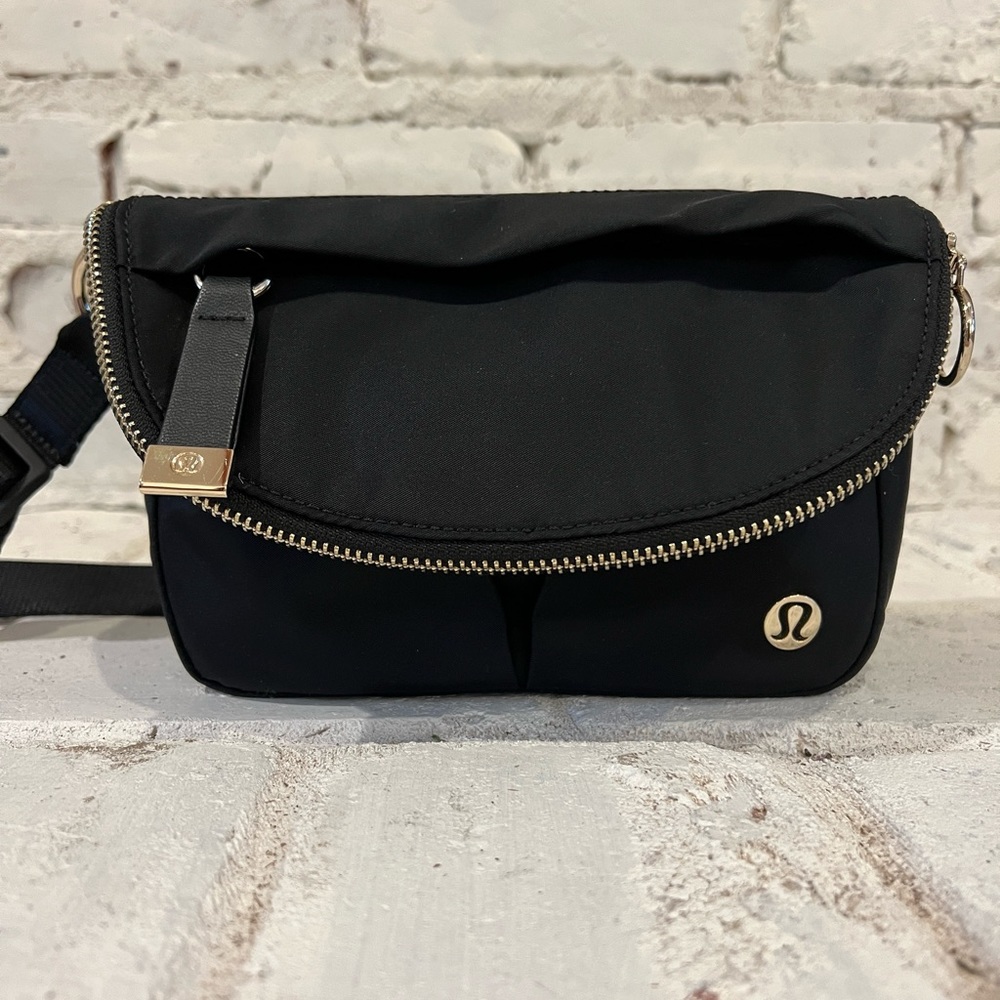 Lululemon Festival Bag Micro 2L